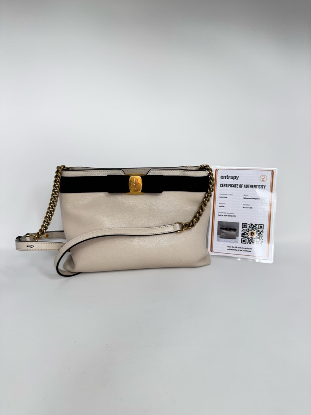 Authentic Salvatore Ferragamo Vara Bow Leather Shoulder/Crossbody Bag